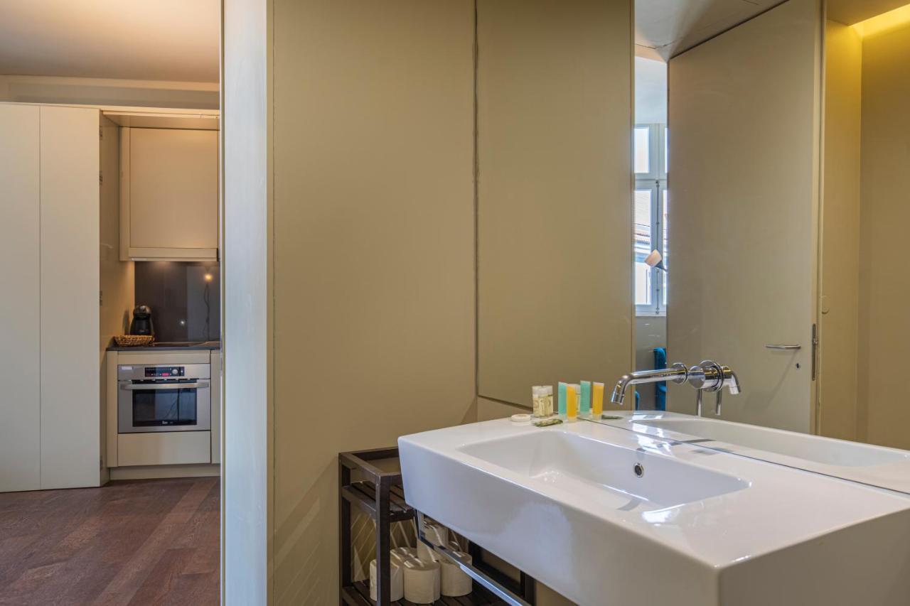 8 Building Apartments Лиссабон Экстерьер фото