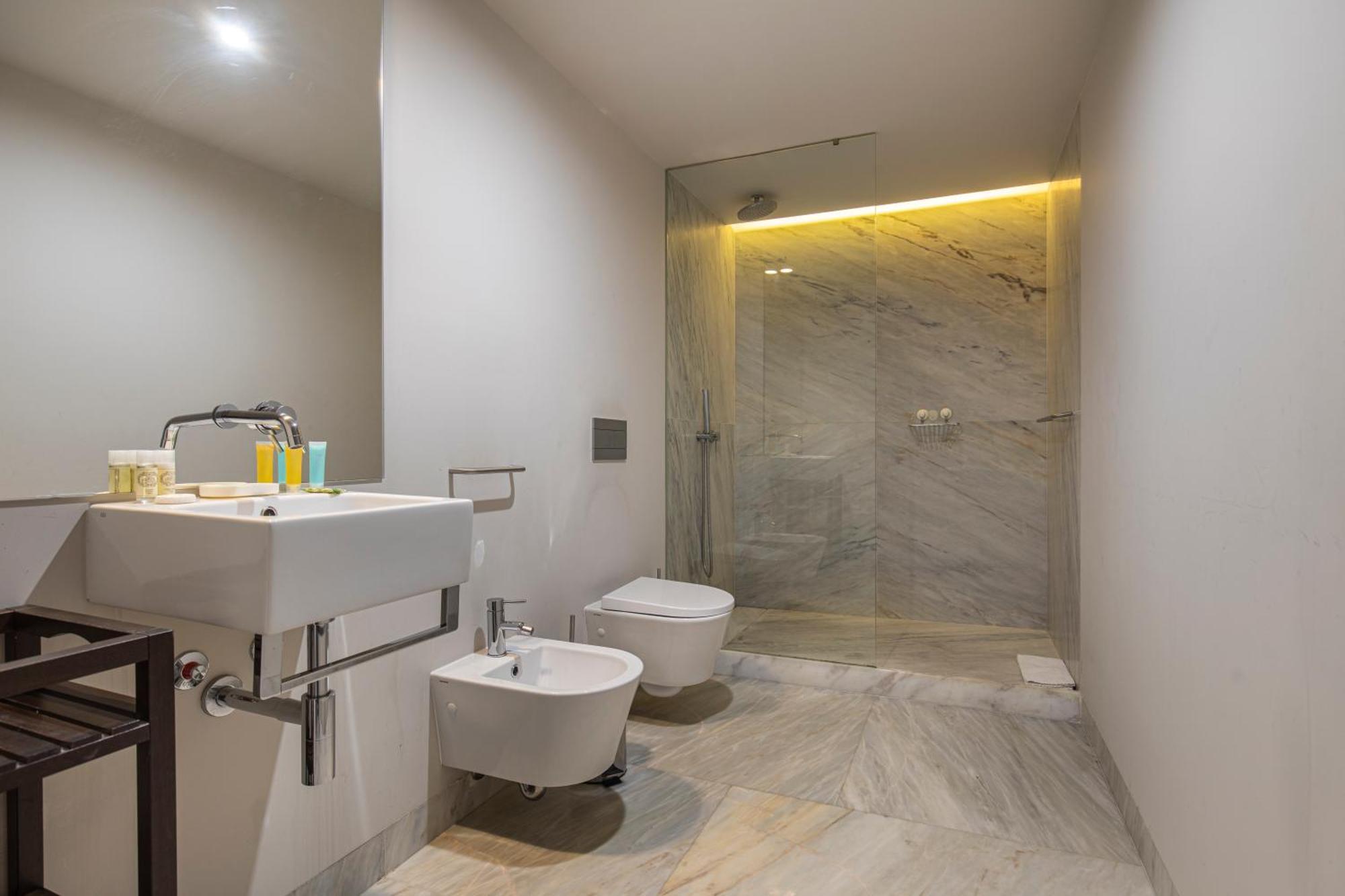 8 Building Apartments Лиссабон Экстерьер фото