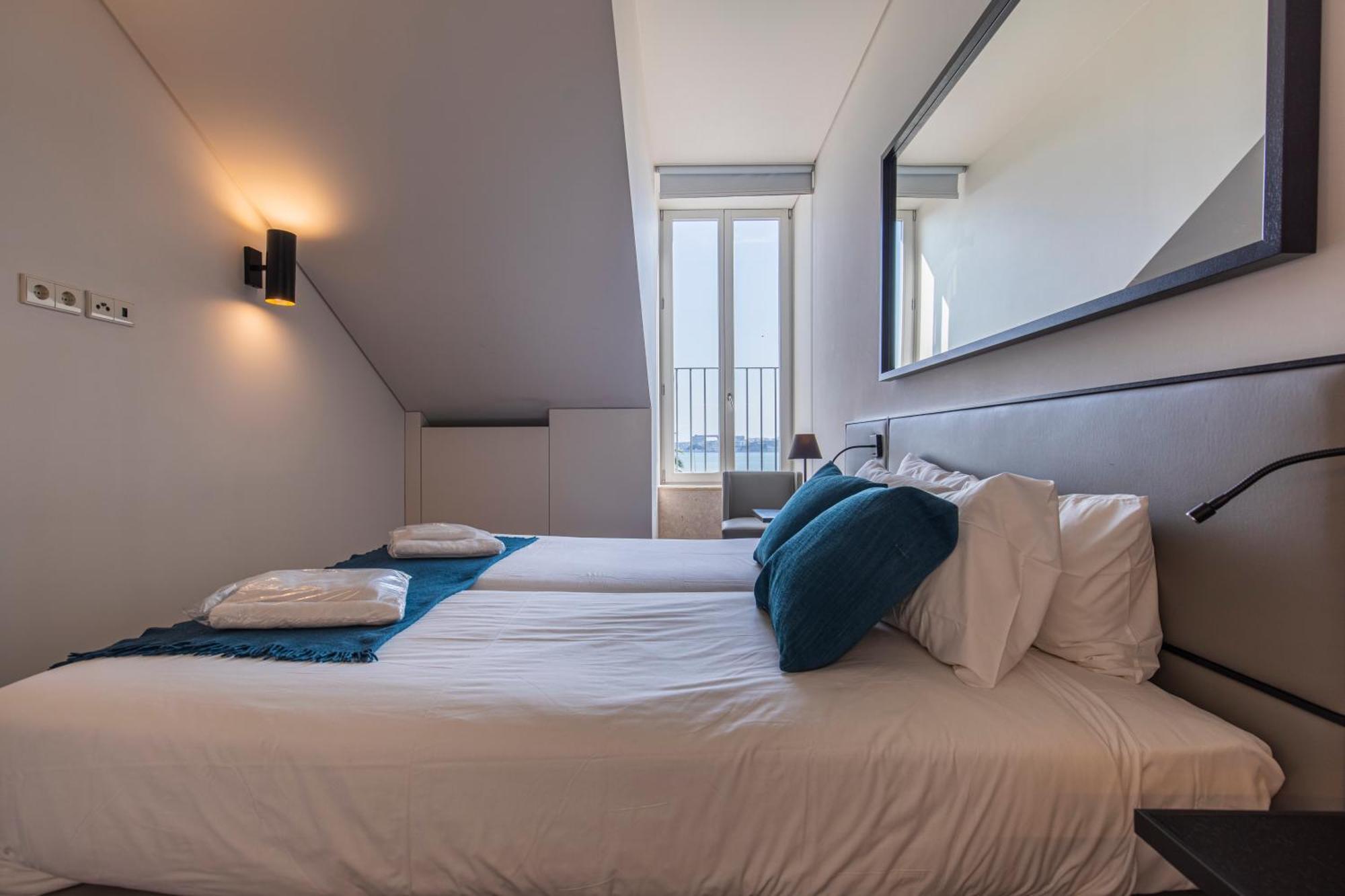 8 Building Apartments Лиссабон Экстерьер фото